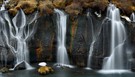 -Hraunfossar-Wasserfälle -